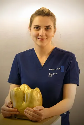 Olga Brack Zahnmedizinische Fachangestellte