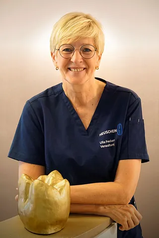 Ulla Frecken Zahnmedizinische Fachangestellte